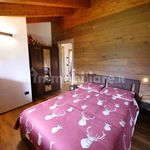 Rent 5 bedroom house of 290 m² in Aprica