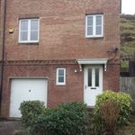 Rent 4 bedroom house in Caerphilly