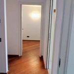 Affitto 3 camera appartamento di 130 m² in Saronno