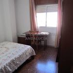 Alquilo 4 dormitorio apartamento de 118 m² en Almería