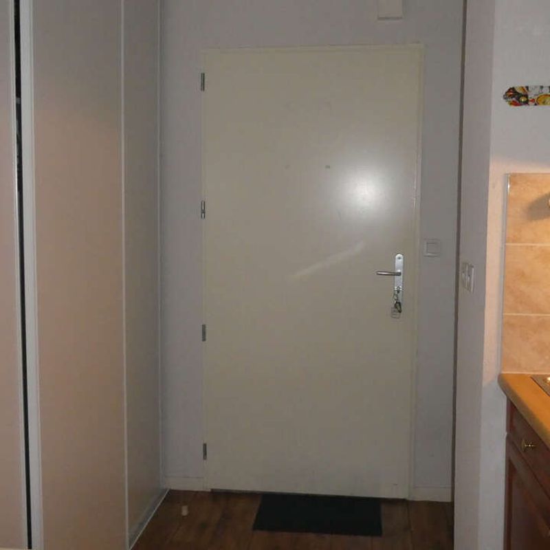 Location appartement 1 pièce 21 m² Aspin-en-Lavedan (65100)