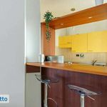 Affitto 2 camera casa di 55 m² in Milan