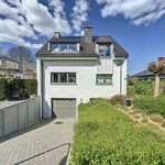 Rent 3 bedroom house of 700 m² in Waterloo