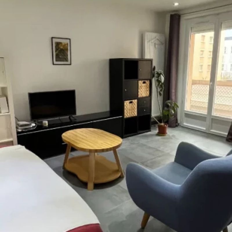 Appartement à  Aix-les-Bains (73100), 2 pièces