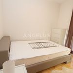 Najam 3 spavaće sobe stan od 70 m² u Zagreb