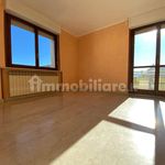 Affitto 5 camera casa di 120 m² in Cuneo