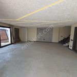 Rent 6 bedroom house of 310 m² in İzmir