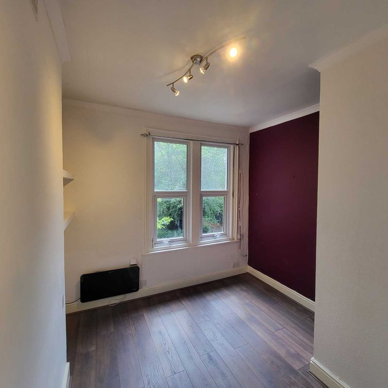 Price £1,150 pcm - Available Now - Unfurnished High Town