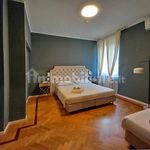 Affitto 5 camera appartamento di 195 m² in Florence