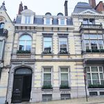 Appartement de 700 m² avec 4 chambre(s) en location à Ixelles