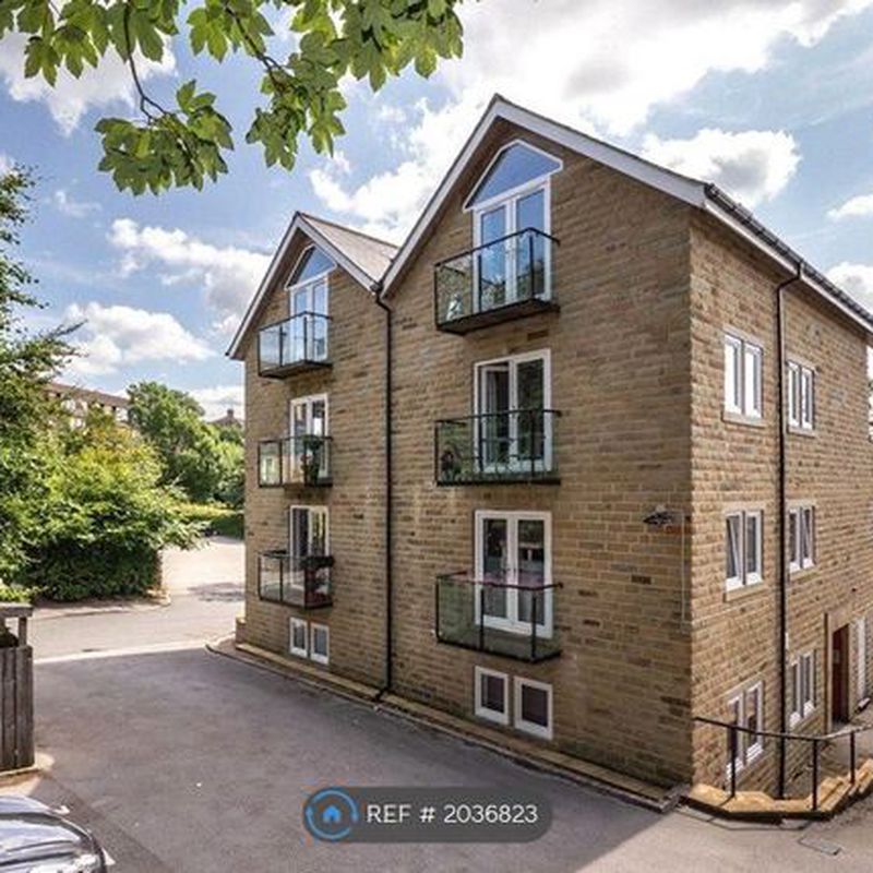 Flat to rent in The Rowans, Bingley BD16 Saltaire