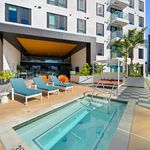 Rent 1 bedroom apartment of 43 m² in Long Beach