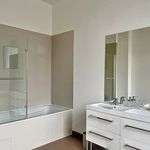 Rent 6 bedroom house of 306 m² in Paris