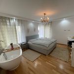 Rent 5 bedroom apartment of 130 m² in Frankfurt