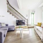 Rent a room of 280 m² in Barcelona