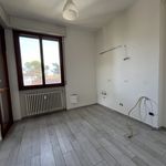 Affitto 2 camera appartamento di 120 m² in Bologna