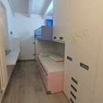 Affitto 3 camera appartamento di 81 m² in Celle Ligure