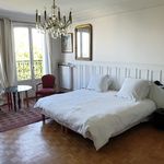 Rent 4 bedroom apartment of 119 m² in Paris