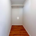 Alquilo 1 dormitorio casa de 298 m² en Madrid