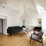 Rent 1 bedroom apartment of 52 m² in Paris
