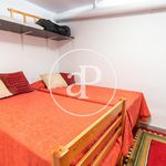 Rent 5 bedroom apartment of 270 m² in Valencia