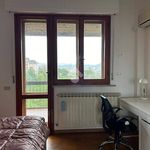 Rent 3 bedroom apartment of 100 m² in Perugia