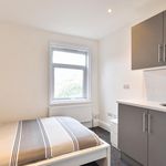 Rent 5 bedroom flat in Mansfield