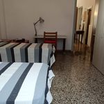 Affitto 2 camera appartamento di 100 m² in Genova