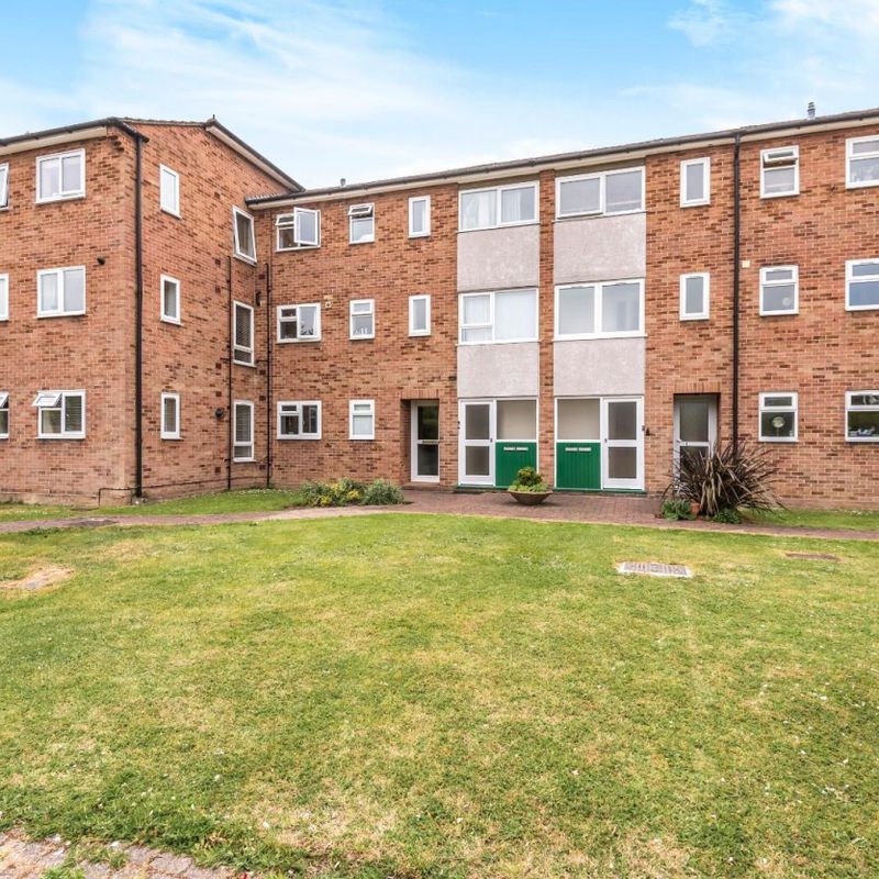 2 bed Flat for Rent	 Chiltern Court, Windsor Clewer Village