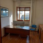 Affitto 5 camera casa di 160 m² in Pescara