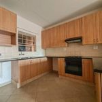 Rent 2 bedroom apartment of 120 m² in City of Tshwane