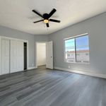 Rent 2 bedroom apartment of 60 m² in Long Beach
