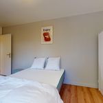 Rent a room of 121 m² in Lille