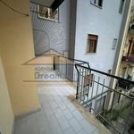 Affitto 4 camera appartamento di 120 m² in Giugliano in Campania