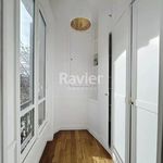 Rent 4 bedroom apartment of 117 m² in Paris