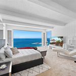 Rent 3 bedroom apartment of 474 m² in Laguna Beach