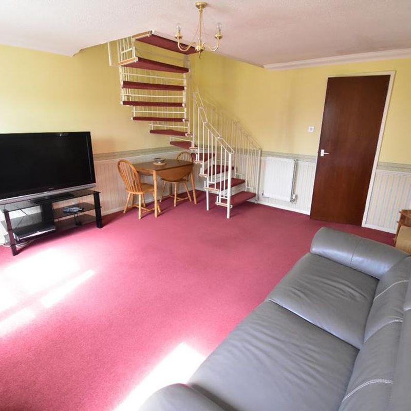 3 bedroom semi-detached house to rent Wigmore