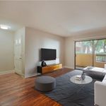 Rent 3 bedroom apartment of 99 m² in Calabasas