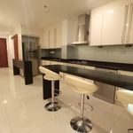 Rent 3 bedroom apartment of 1560 m² in Colombo 03