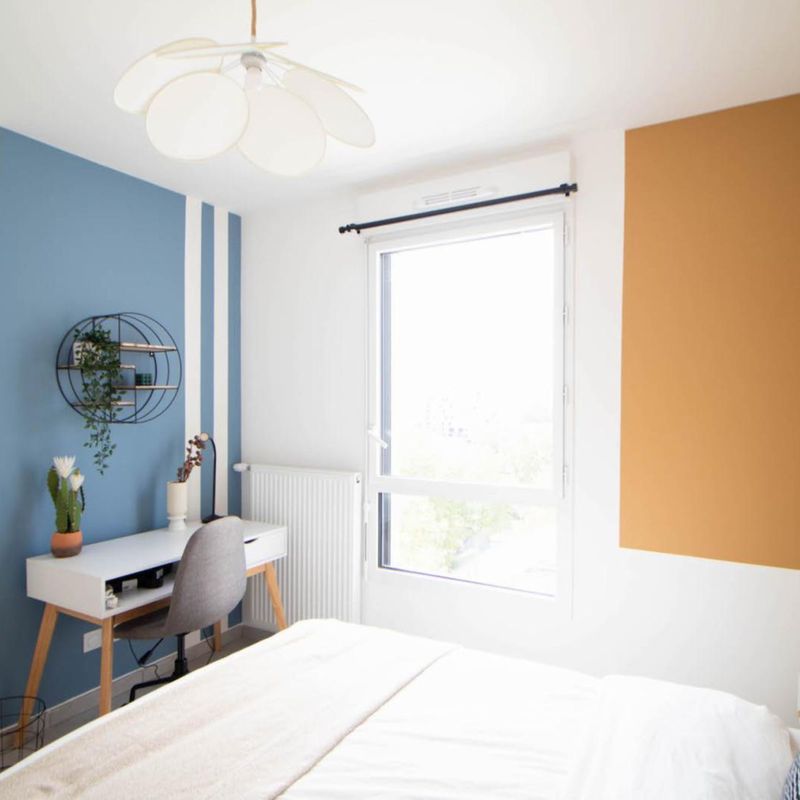 Elegant 10 m² bedroom near Lyon - LYO47