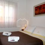 Najam 3 spavaće sobe stan od 50 m² u Split