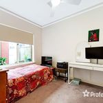 Rent 3 bedroom house of 386 m² in Adelaide