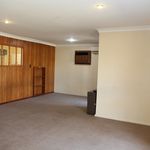 Rent 3 bedroom house in  Swan View WA 6056                        
