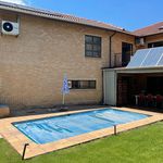 Rent 4 bedroom house of 400 m² in City of Tshwane