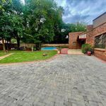 Rent 4 bedroom house of 1200 m² in City of Tshwane
