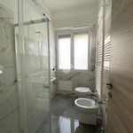 Affitto 3 camera casa di 102 m² in Legnano