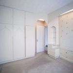 Rent a room of 240 m² in Redbridge