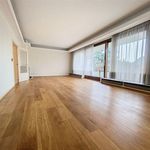 Rent 3 bedroom apartment of 130 m² in Bruxelles