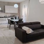Affitto 3 camera appartamento di 110 m² in Brindisi