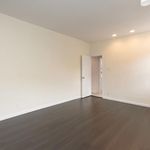 Rent 2 bedroom apartment of 111 m² in Westchester